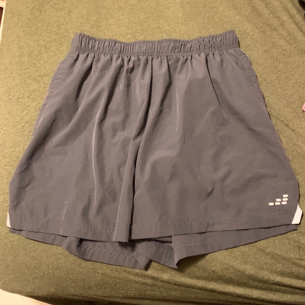 medium running shorts women’s